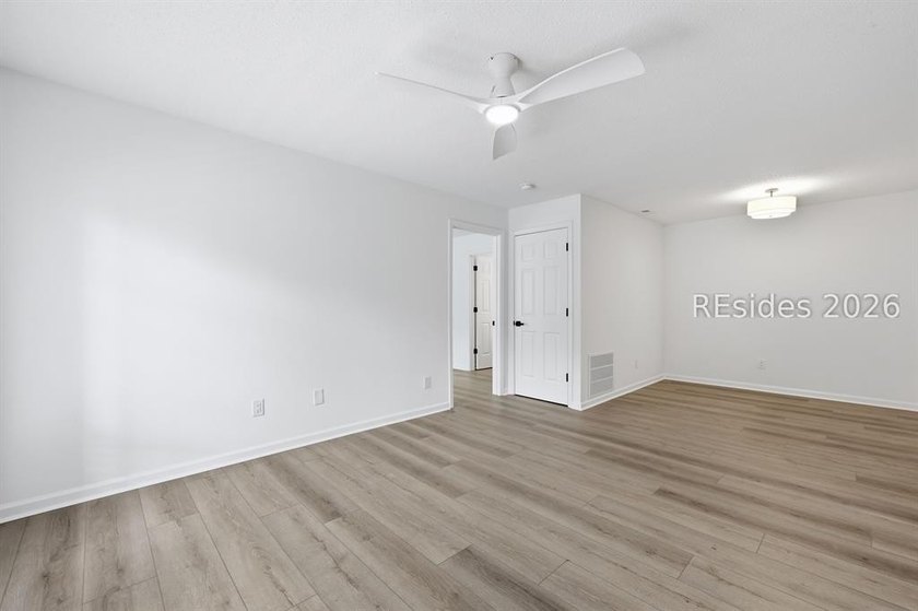 Welcome to The Estates at Westbury! Renovated in 2026! This - photo 14