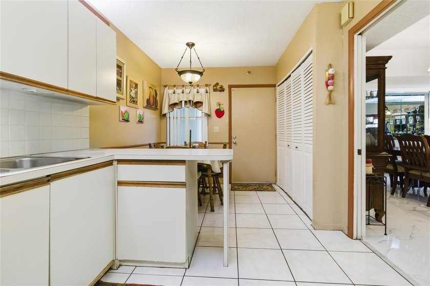 Calling ALL GOLFERS &amp; SNOWBIRDS! Pristine, Beautiful &amp; LARGE, 3 - photo 18