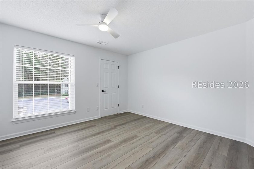 Welcome to The Estates at Westbury! Renovated in 2026! This - photo 20