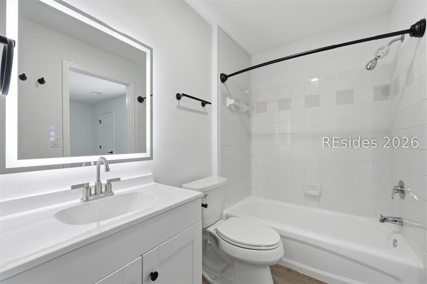 Welcome to The Estates at Westbury! Renovated in 2026! This - photo 21