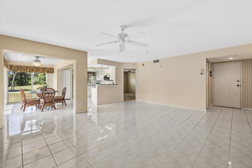 Welcome home to easy, elegant living at the Gardens at St - photo 7