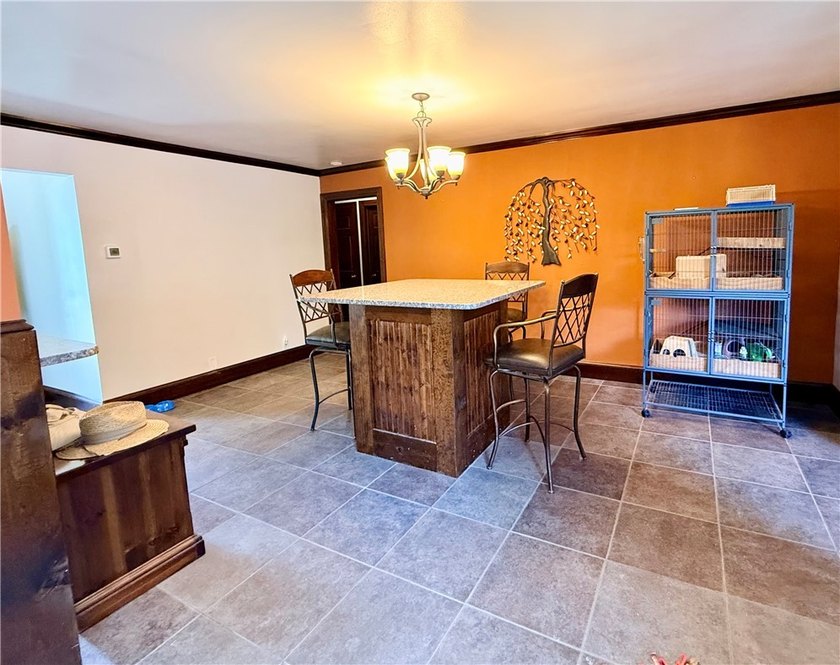 Welcome home to this beautifully maintained 3-bedroom, 2-bath - photo 38