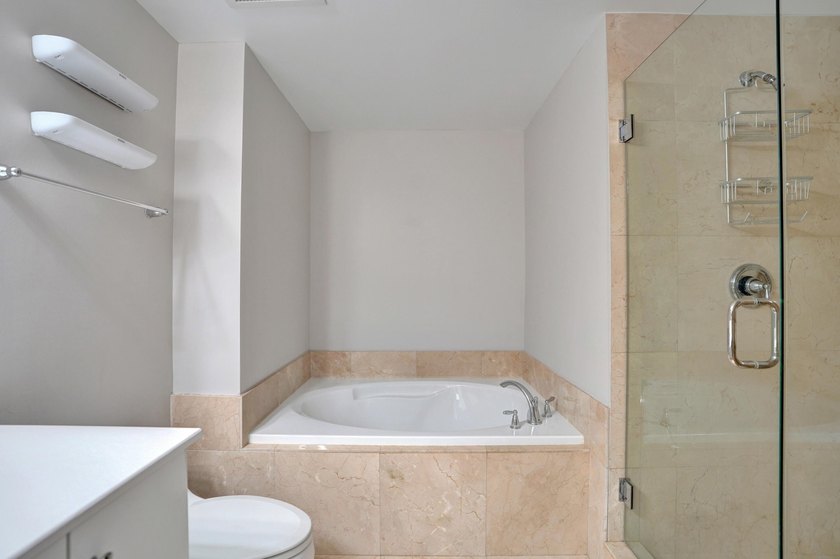 Beautifully updated 1-bedroom, 1-bath condo in sought after Casa - photo 13