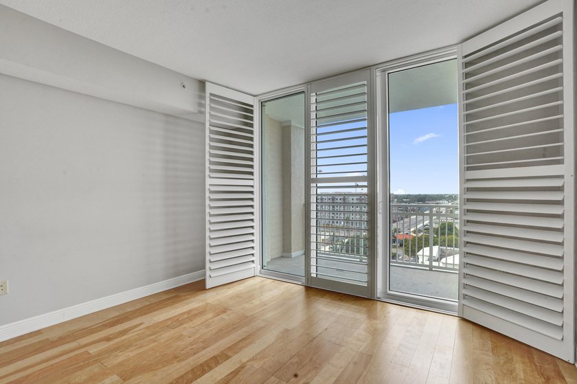 Beautifully updated 1-bedroom, 1-bath condo in sought after Casa - photo 18