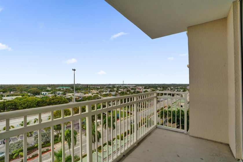 Beautifully updated 1-bedroom, 1-bath condo in sought after Casa - photo 20