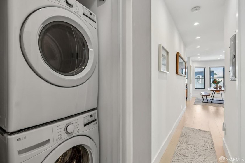 Thoughtfully renovated in 2023, this exceptional bi-level upper - photo 49