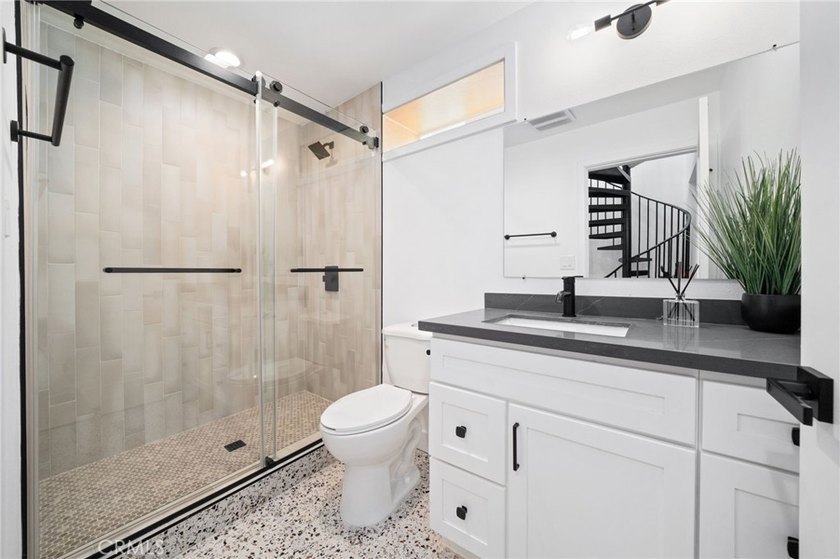 Schedule a tour today! Text Itzel Campos or Agents can request - photo 15