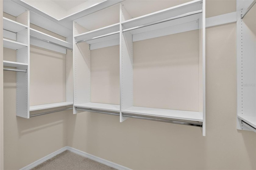 Virtually Staged. Welcome to this FANTASTIC 3/2 Designer Lilac - photo 29