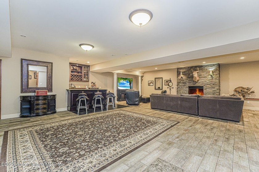 INTRODUCING AN EXTAORDINARY MINI-MANSION BOASTING OVER 11,000 - photo 40