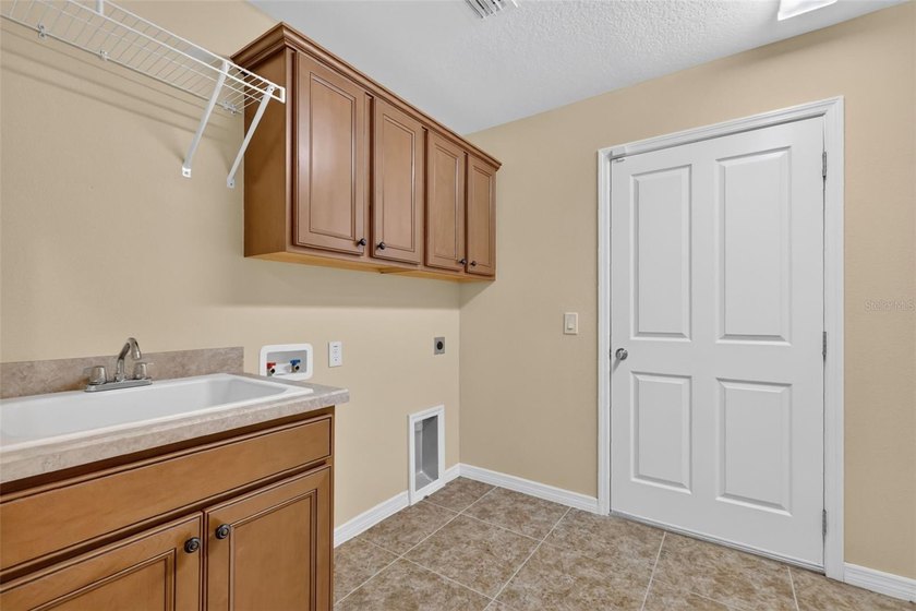 Virtually Staged. Welcome to this FANTASTIC 3/2 Designer Lilac - photo 44