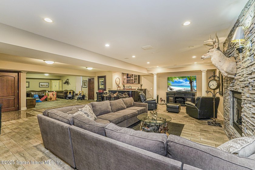 INTRODUCING AN EXTAORDINARY MINI-MANSION BOASTING OVER 11,000 - photo 44