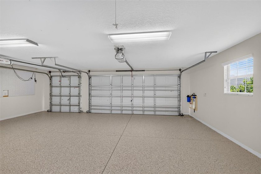 Virtually Staged. Welcome to this FANTASTIC 3/2 Designer Lilac - photo 46