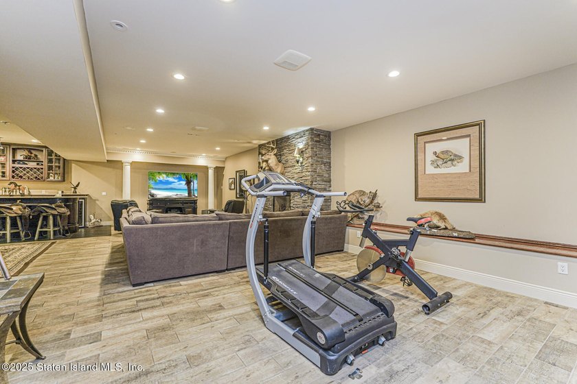 INTRODUCING AN EXTAORDINARY MINI-MANSION BOASTING OVER 11,000 - photo 46