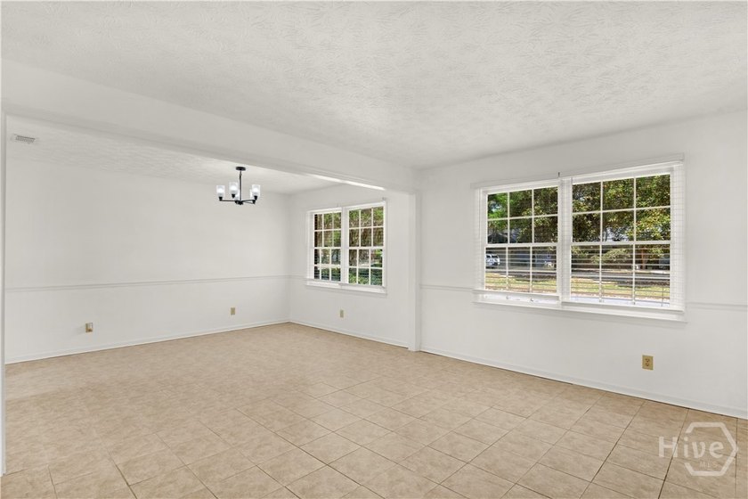 Nestled in the established Kings Grant subdivision, this - photo 11
