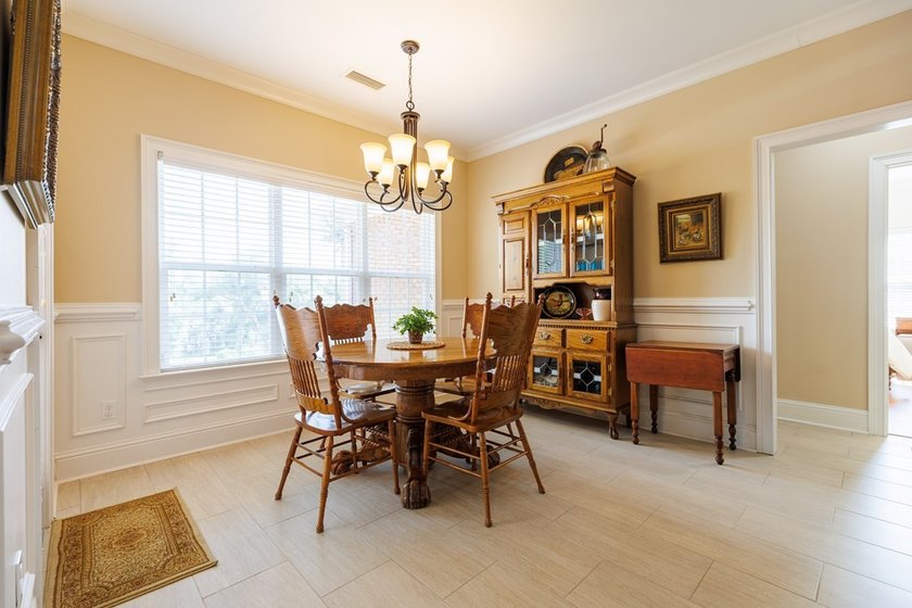Located on a quiet cul-de-sac in the desirable Cypress Lakes - photo 18