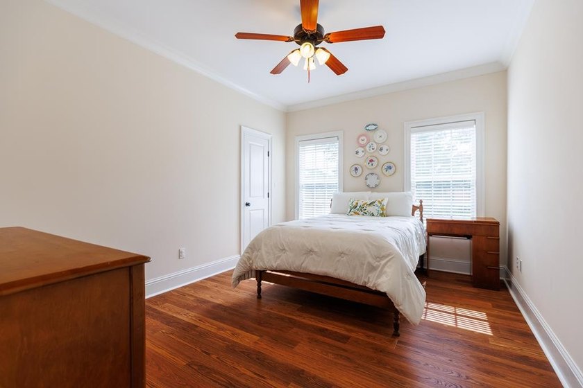 Located on a quiet cul-de-sac in the desirable Cypress Lakes - photo 34