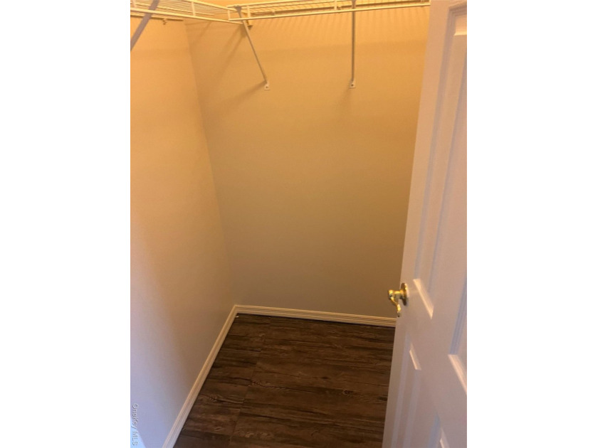 Nice condo in the Soundview area. Great opportunity for - photo 7