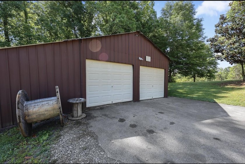Welcome to your own little slice of country living in - photo 38