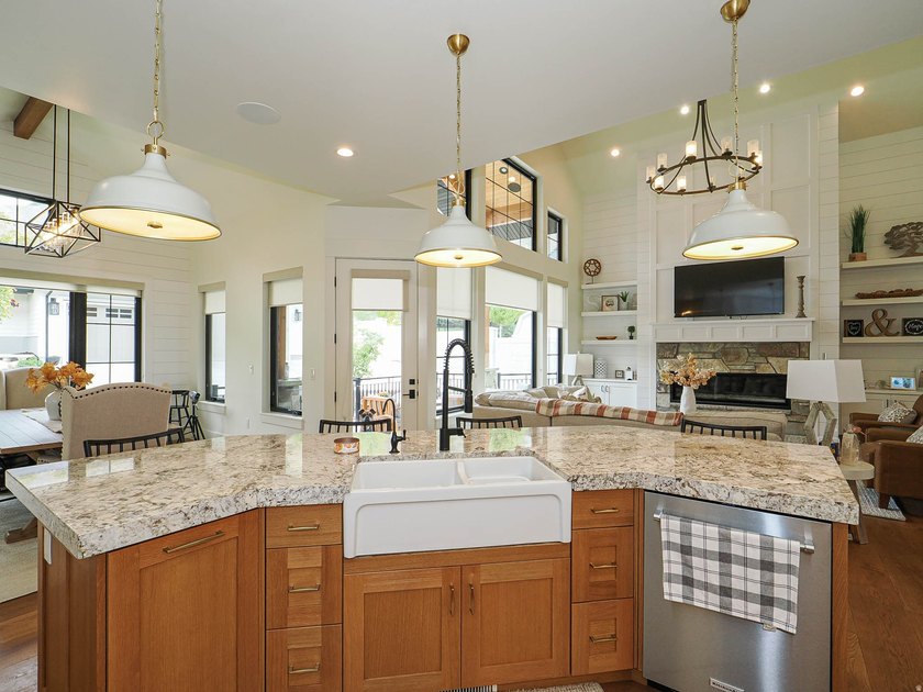 Stunning mountain modern rambler situated on .78 acres in an - photo 8
