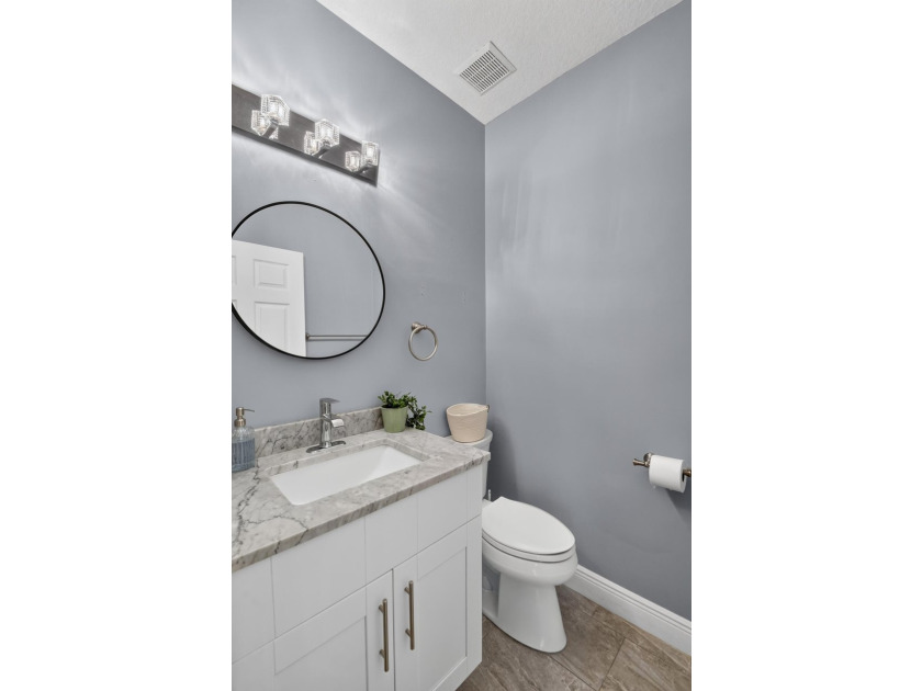 Welcome to this beautifully maintained and RARELY AVAILABLE 4 - photo 12