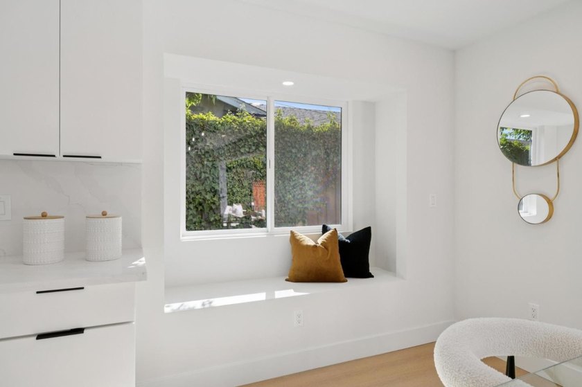 Welcome to this thoughtfully designed, expanded, and extensively - photo 19