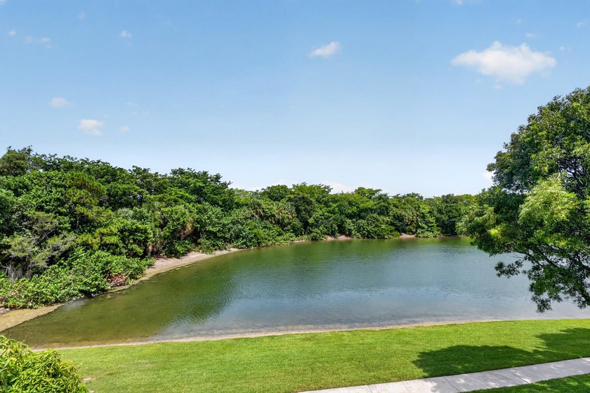Welcome to this beautifully maintained and RARELY AVAILABLE 4 - photo 35
