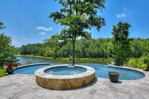 Sea Horse Farm, an extraordinary waterfront and equestrian - photo 40