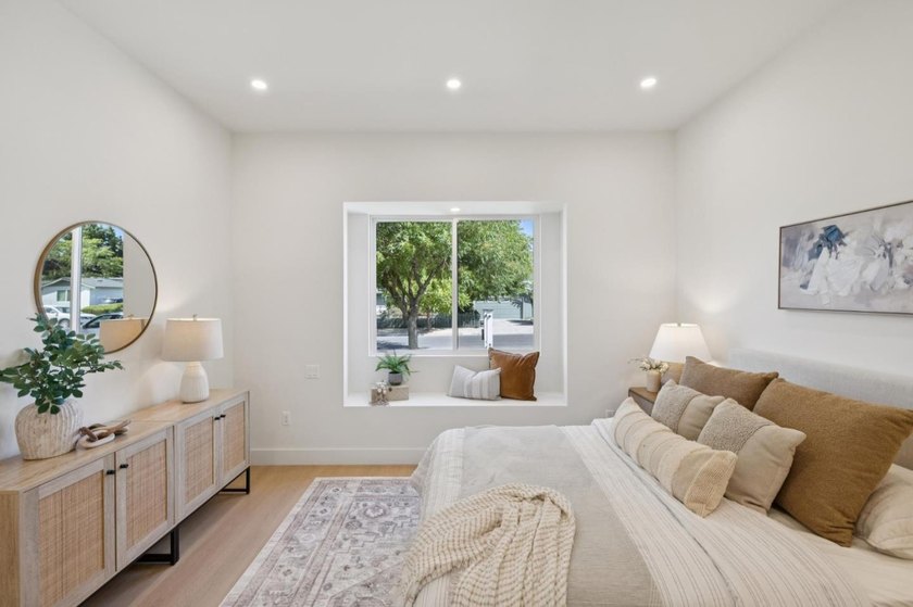 Welcome to this thoughtfully designed, expanded, and extensively - photo 40