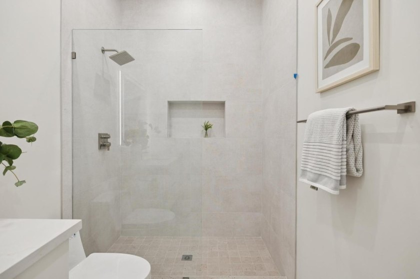 Welcome to this thoughtfully designed, expanded, and extensively - photo 43