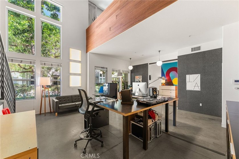 Experience the ultimate blend of urban sophistication and modern - photo 5