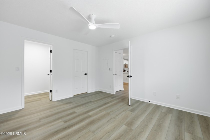 Welcome to The Estates at Westbury! Renovated in 2026, this - photo 16