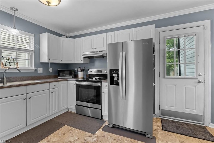 Nestled in the highly desirable Norfolk Highlands neighborhood - photo 9