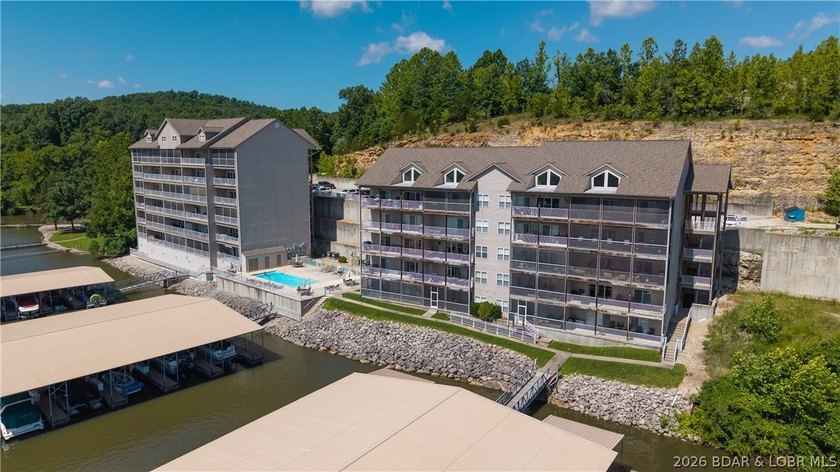 Get yourself a great vacation retreat at Lake of the Ozarks! - photo 30