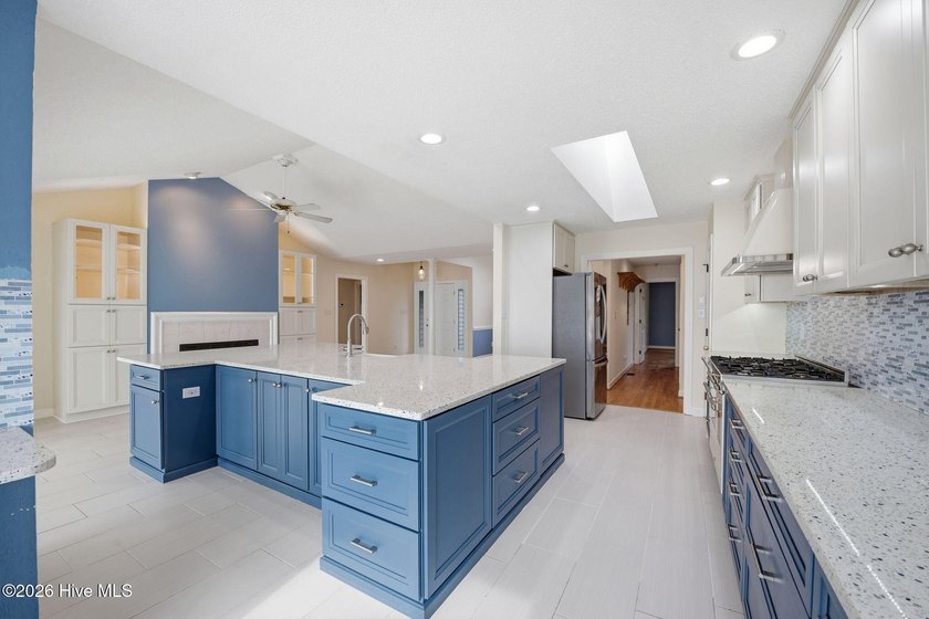 Waterfront living is calling at 957 Becton Road in Coaches - photo 36