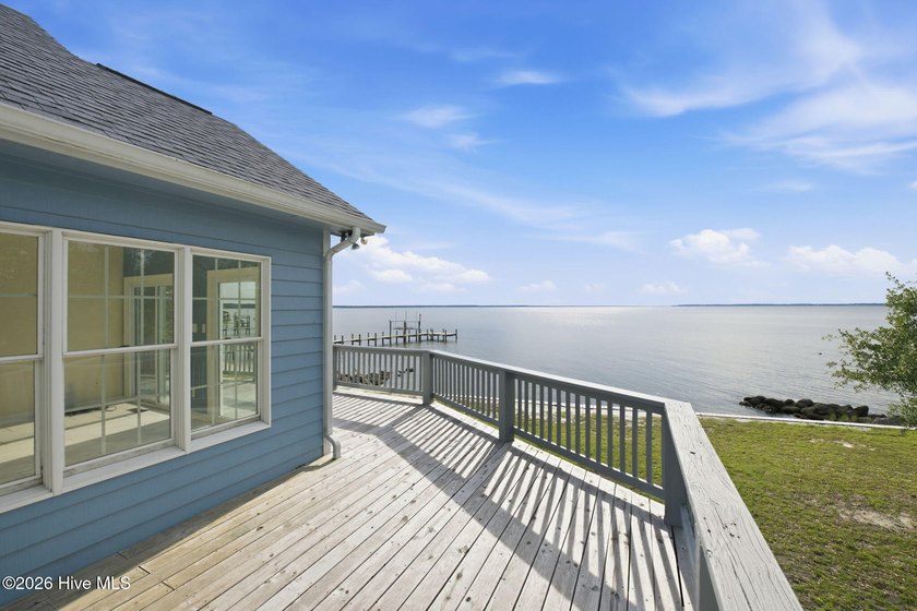 Waterfront living is calling at 957 Becton Road in Coaches - photo 45