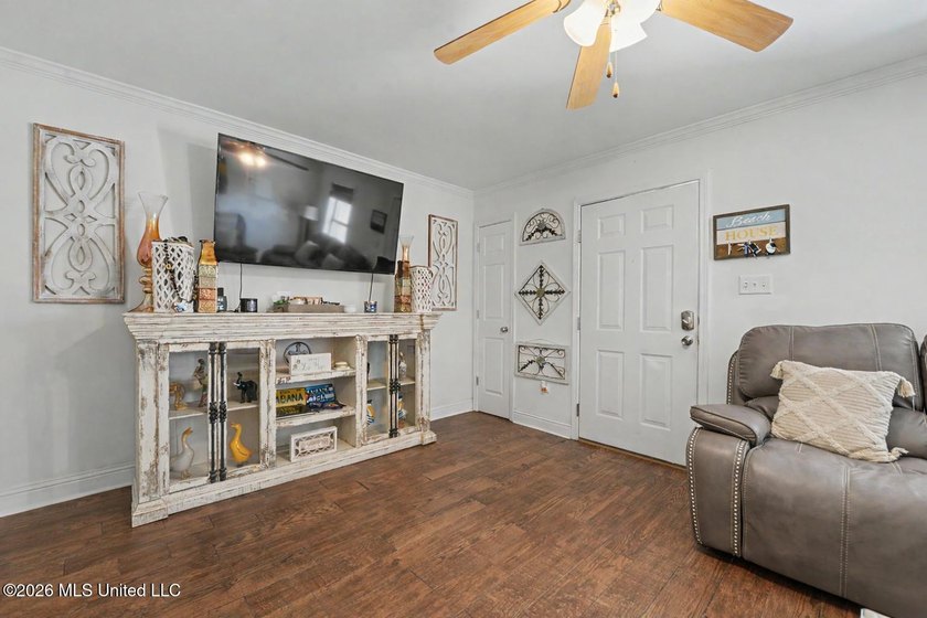 Wow! Want to live in OLD TOWNE Bay St Louis? Here's your chance - photo 6