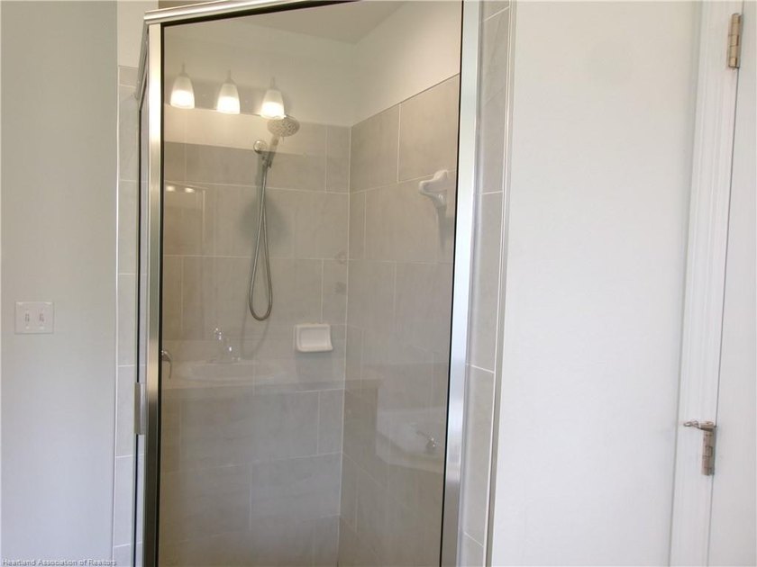 This 4-bedroom 2-bath home is on a cul de sac in a 1 street - photo 13
