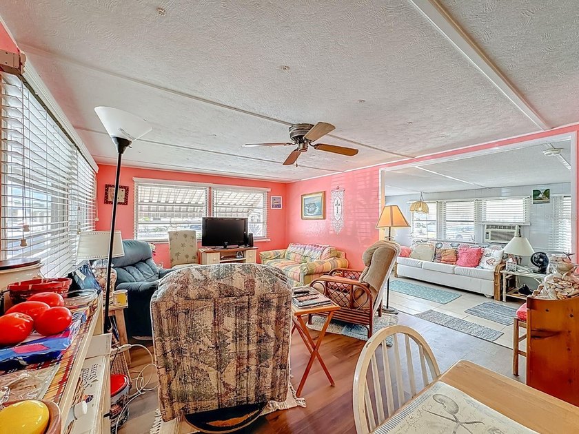 Welcome to Leisure Lake, a charming 55+ cooperative in Palmetto - photo 8