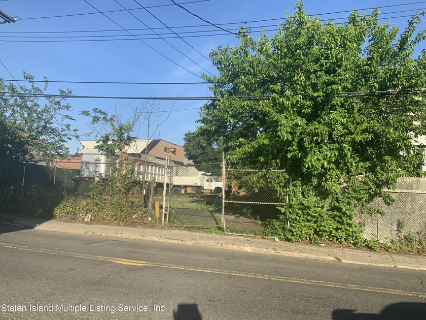 3 Lots totaling 40,600 square feet of land consult your - photo 5
