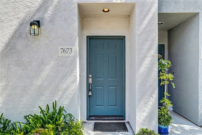 Bright &amp; Modern 2-Bed, 2-Bath townhome in San Diego! Welcome to - photo 5