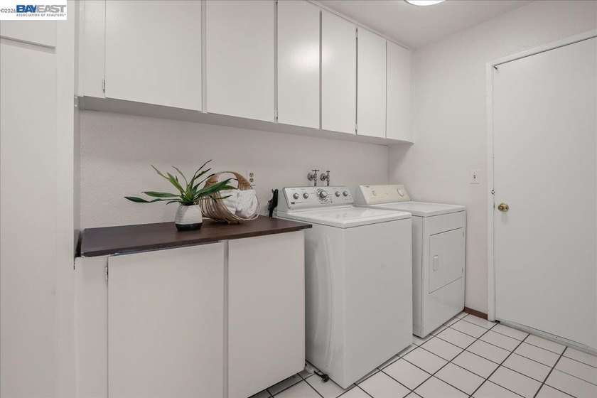 3330 Kemper Rd, Fremont, CA 94536. Beautiful single-level 4 - photo 23