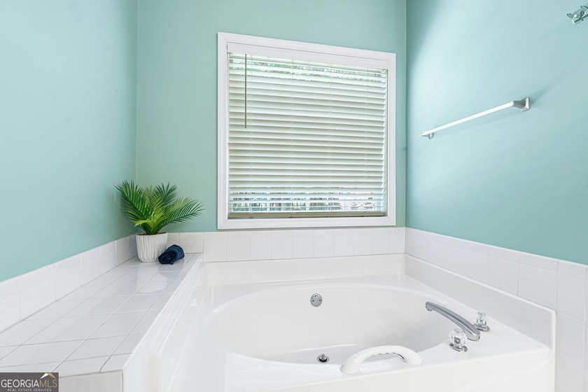 Located in the highly sought after, Ola school district, tucked - photo 26