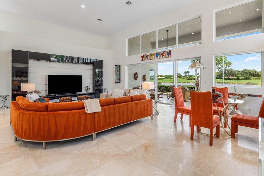 Enjoy exceptional country club living in this beautifully - photo 8