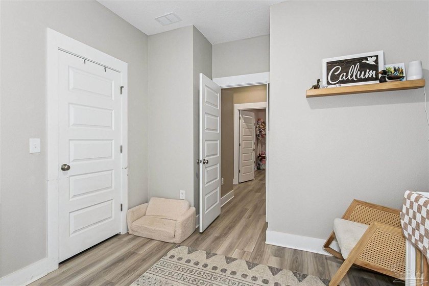 Home is located in the Saddle Ridge community. This cute 3 - photo 15