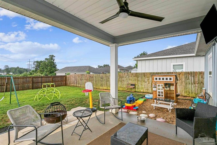 Home is located in the Saddle Ridge community. This cute 3 - photo 19