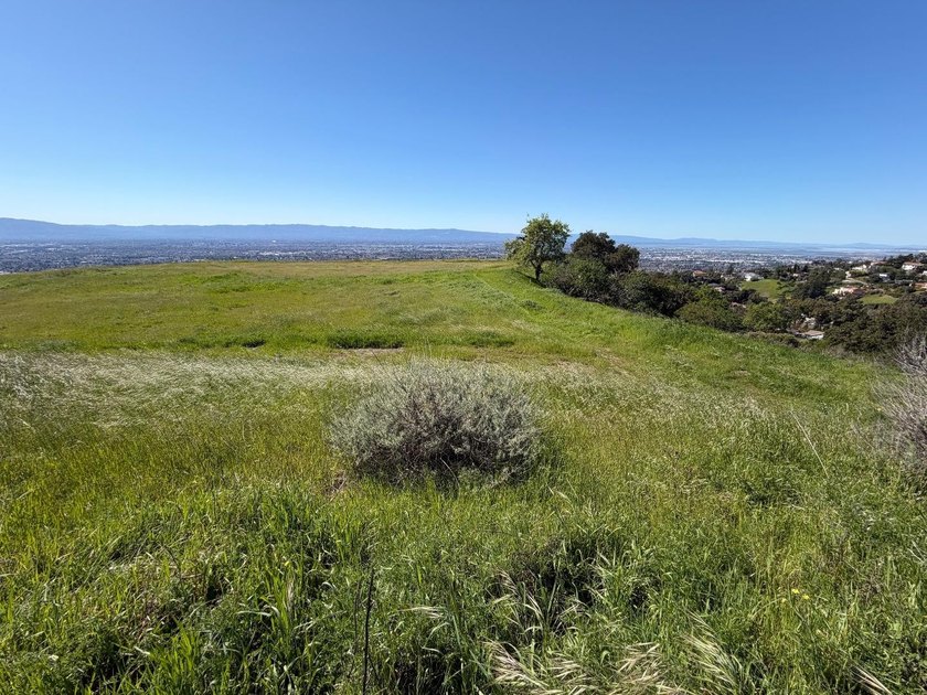 An extraordinary and irreplaceable offering 31 plus acres of - photo 11