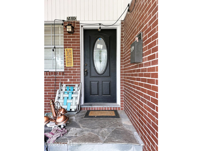 Welcome to this beautifully maintained all-brick home in the - photo 11
