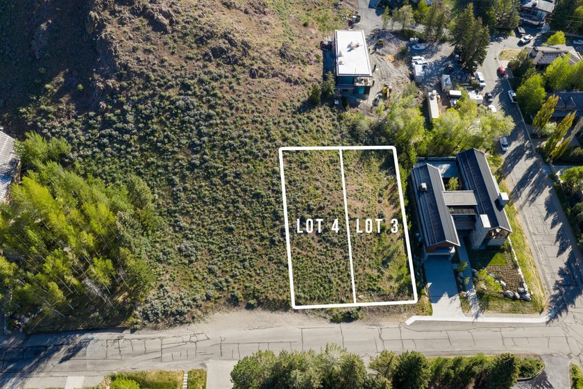 Perched on a coveted slope of Knob Hill, this exceptional parcel - photo 13