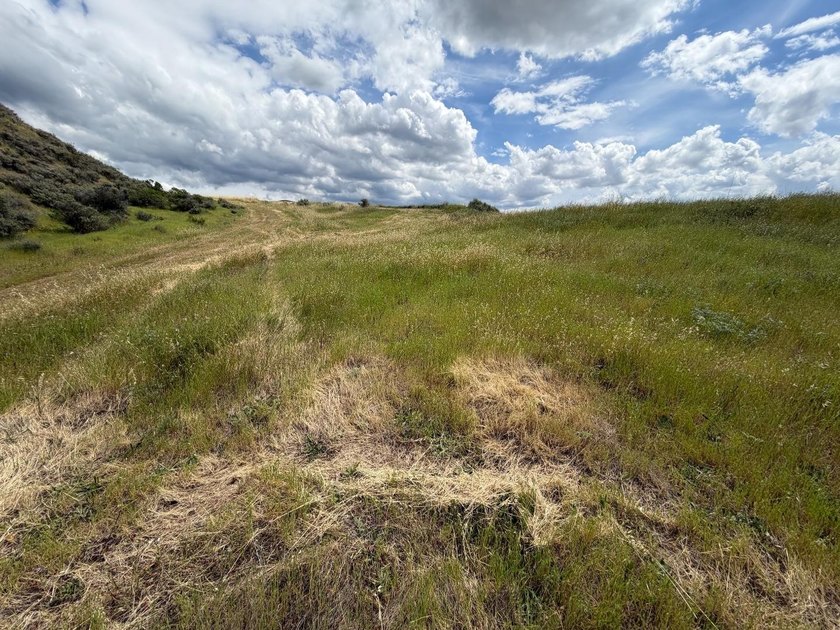 An extraordinary and irreplaceable offering 31 plus acres of - photo 20