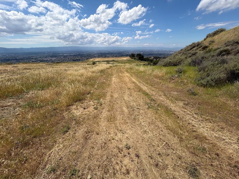 An extraordinary and irreplaceable offering 31 plus acres of - photo 24